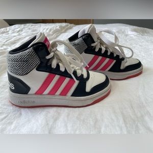 Like new Adidas high top girls sneakers